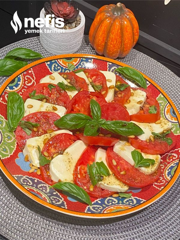 Salata / Caprese Salatası - Nefis Yemek Tarifleri