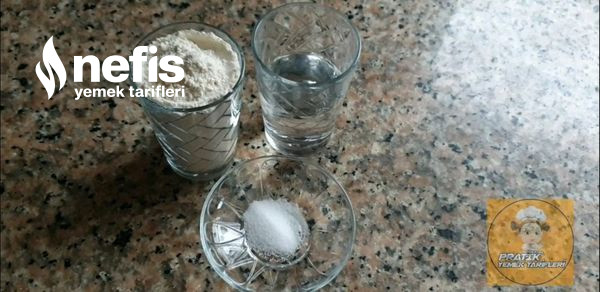 1 Su Bardağı Un İle 4 Adet Gözleme (Videolu)