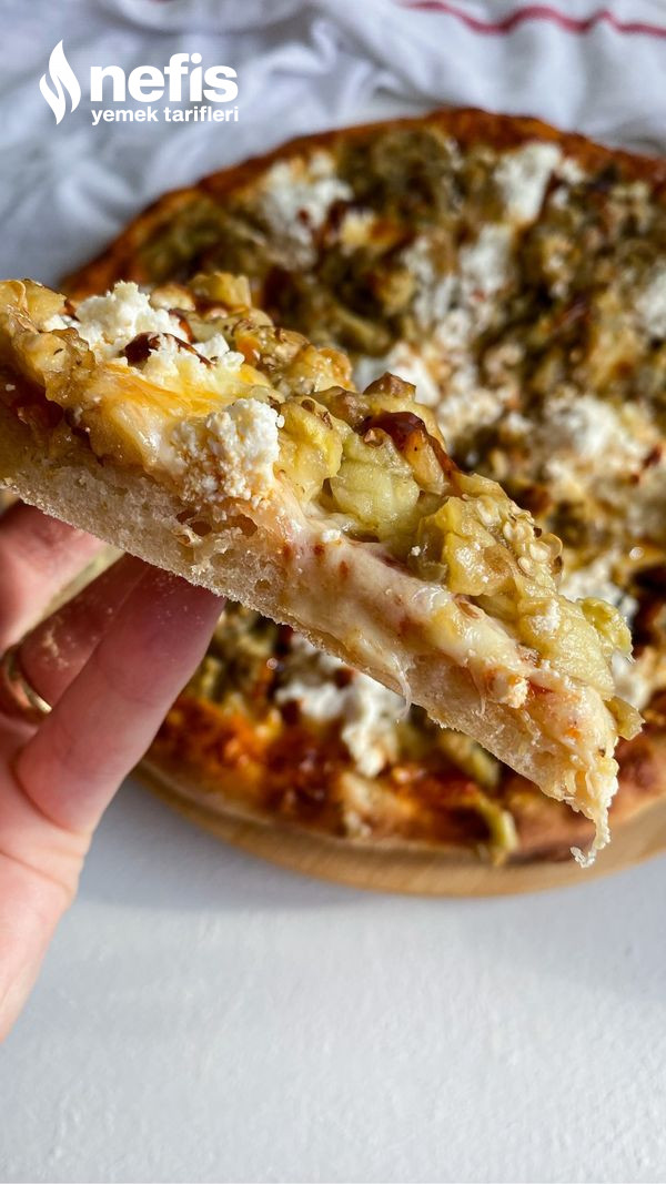 Köz Patlıcanlı -Lor Peynirli Pizza