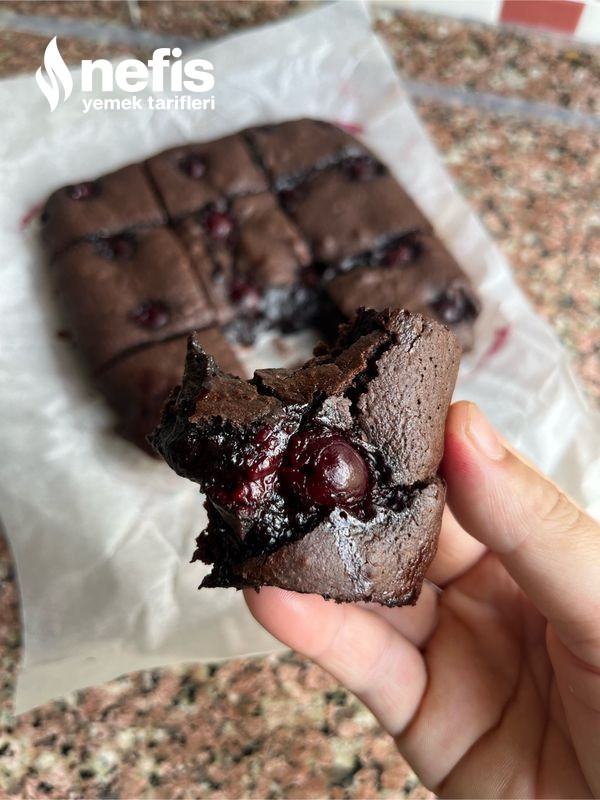 Vişneli Brownie