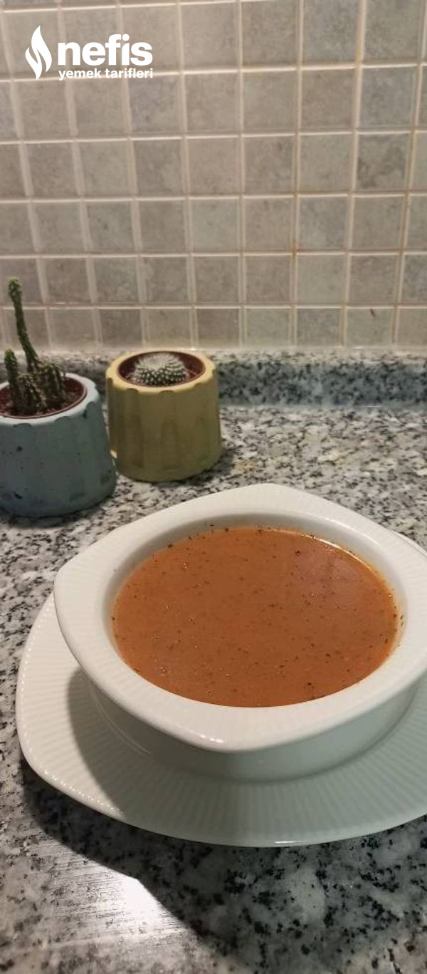 Kıymalı Tarhana Çorbası