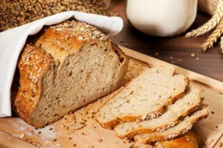 Tam Tahıllı Ekmek Kalorisi, Faydaları, Kilo Aldırır Mı? Tarifi