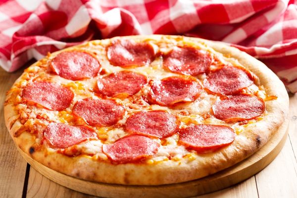 pepperoni pizza nedir
