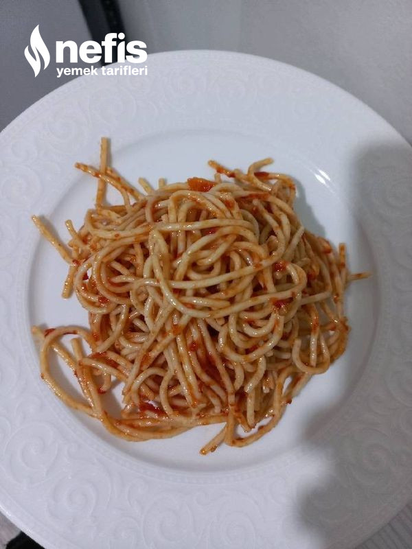 Domatesli Spagetti Makarna (Haşlama Derdi Yok)
