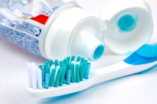 Diş Fırçalamak Orucu Bozar Mı? Diyanet Cevabı Tarifi