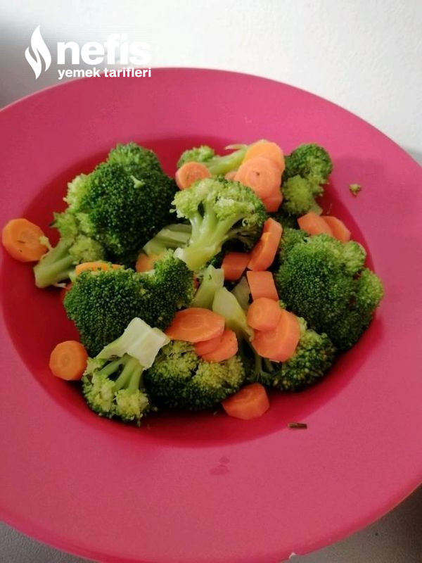 Brokolili Salatası (Harika Bir Lezzet)