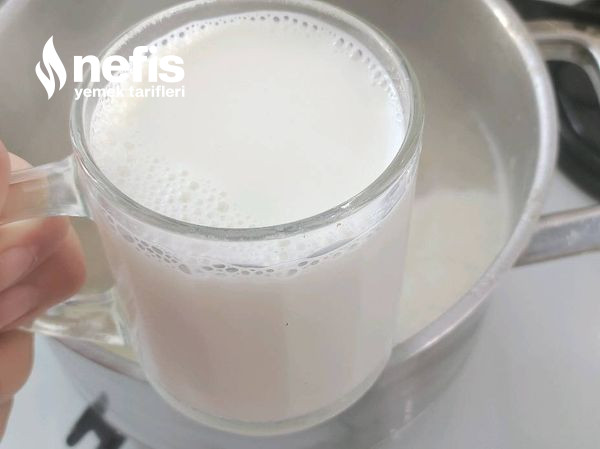 1 Bardak Sütle Müthiş Kıvamlı Mantar Çorbası (Videolu)