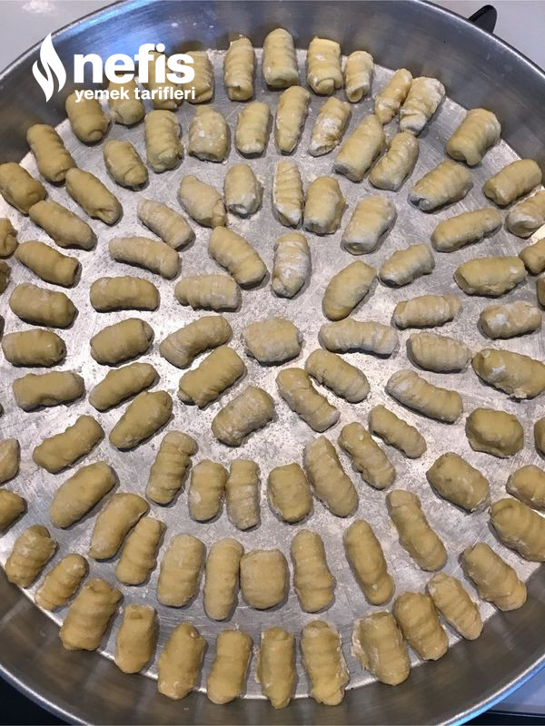 Gnocchi (Patates Mantı İtalyan Usulü)