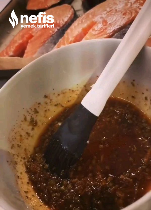 Fırında Bol Baharatlı Somon Balığı