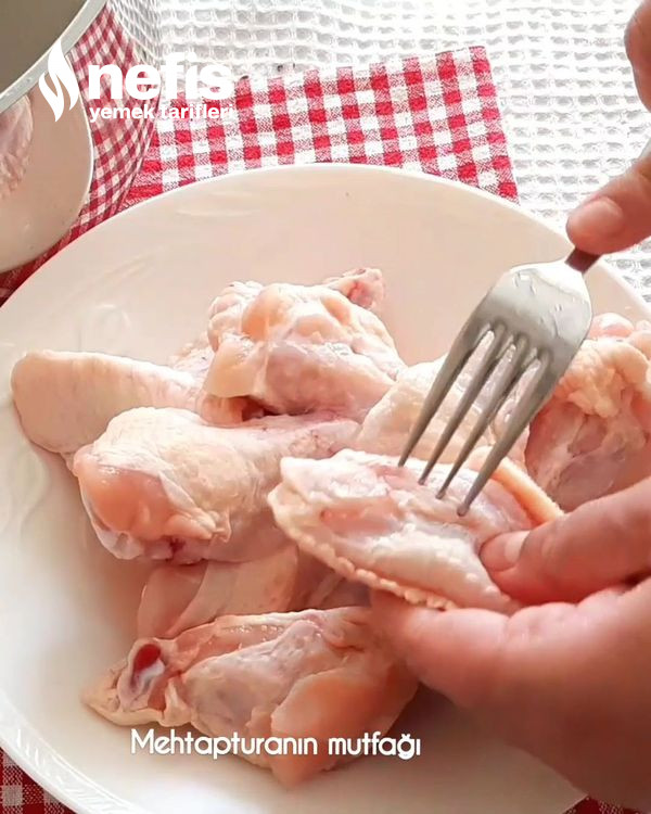 Hazırını Aratmayacak Çıtır Tavuk Kanatları (Videolu)