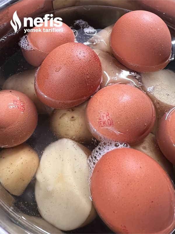 Zeytinyağlı  Patatesli Yumurta Meze