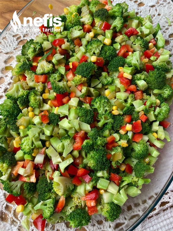 Mısırlı Brokoli Salatası