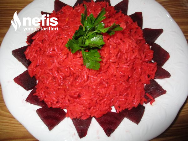 Kırmızı Pancarli Pirinç Pilavı