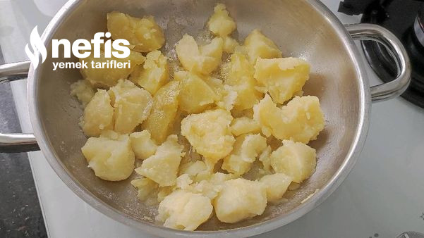 Patatesli Muhteşem Kahvaltılık Tarif (Videolu)