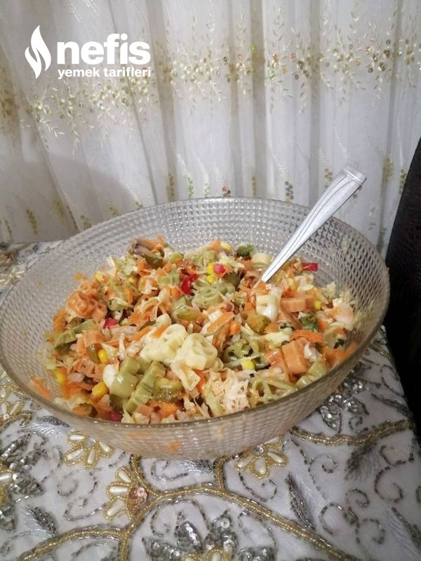Makarnalı Kereviz Salatası