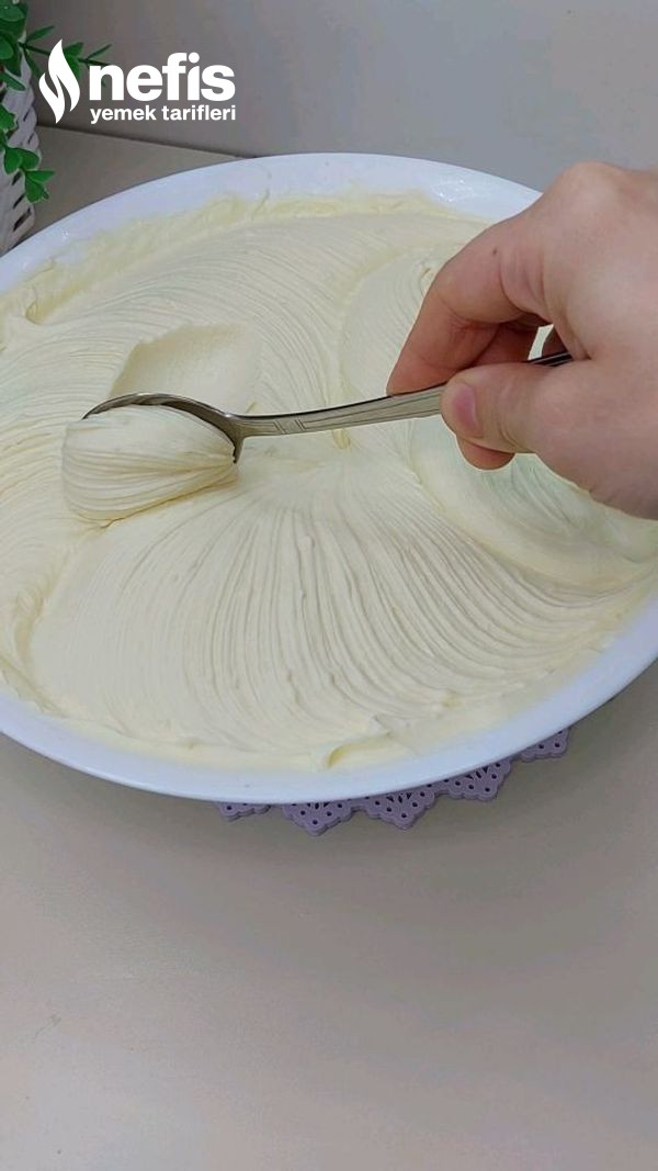 Harika Kıvamlı Pasta Kreması