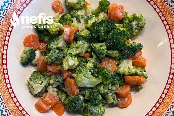 Brokoli Havuç Yoğurtlu Salata