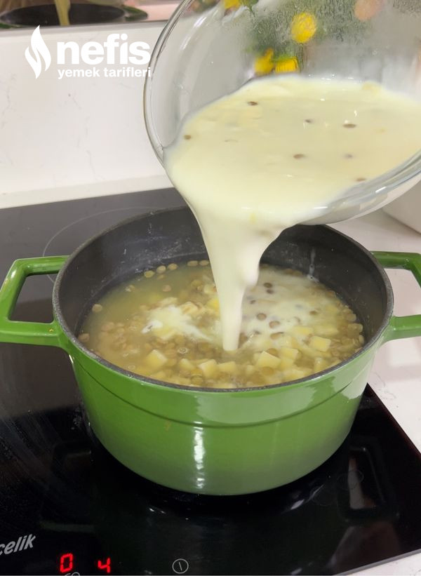 Tatar Hamuru Çorbası (Tadını Unutamayacaksınız)