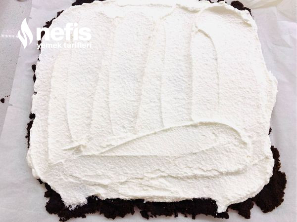 Yılbaşı Pastası (Az Malzemeli Çok Lezzetli Kütük Pasta)