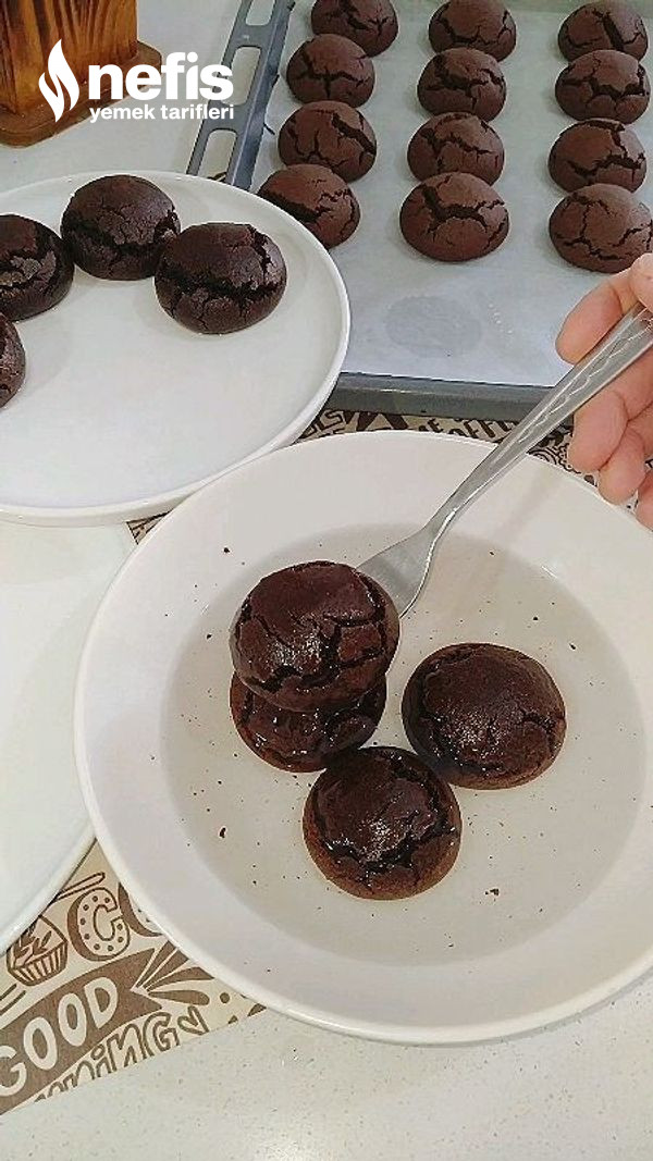 Kakaolu Islak Kurabiye (Browni Tadında Enfes Lezzet)