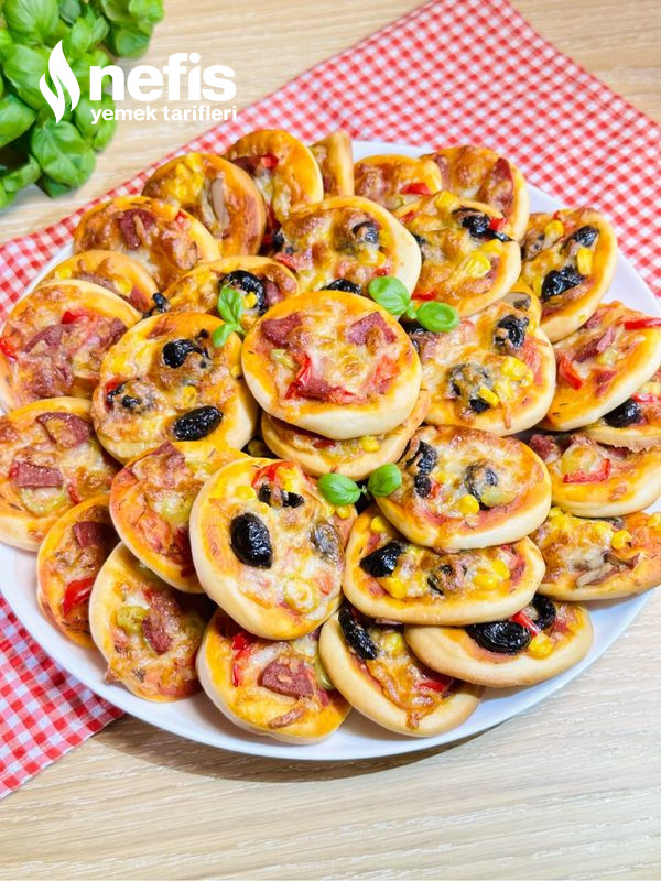 Mini Pizza (Bu Pizzalar Nefis Kaç Tane Yediğinizi Sayamayacaksınız)