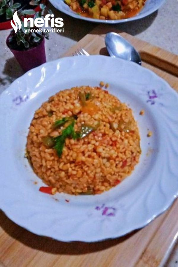 Domatesli Bulgur Pilavı