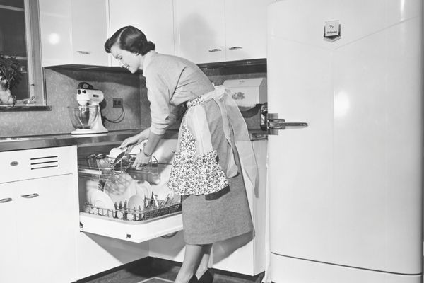 bulaşık makinesini ilk kim icat etti