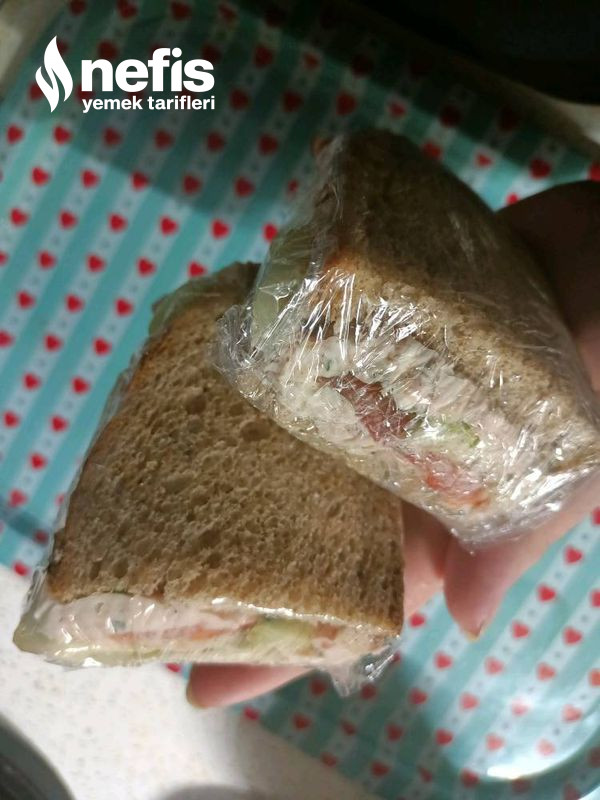Nefis Ton Balıklı Sandviç