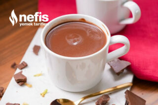 Evde Sıcak Çikolata Yapımı Tarifi