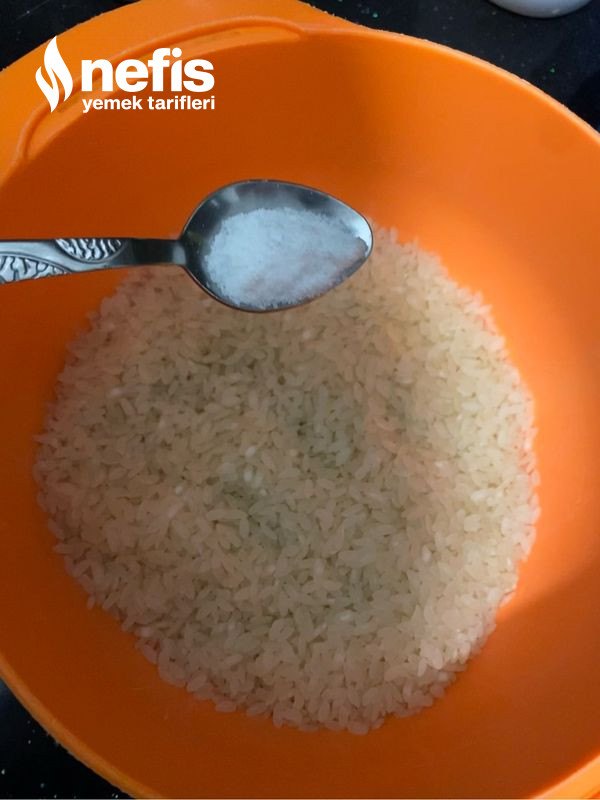 Püf Noktalar İle En Kolay Pirinç Pilavı