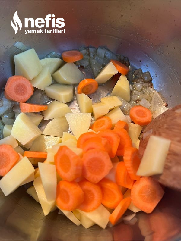 Havuçlu Patates Çorbası (Yediğiniz En Lezzetli Çorba Olabilir)