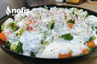 Brokoli Salatası Yoğurtlu Tarifi