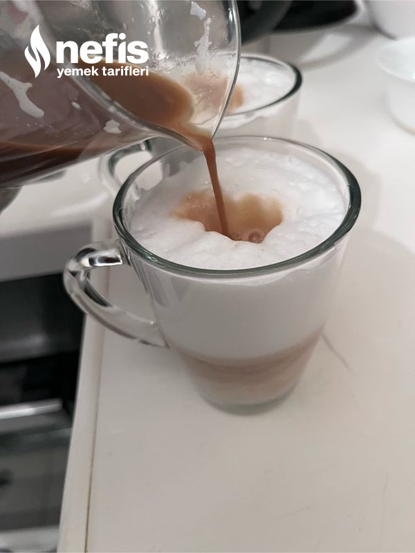 Starbucks Latte Yapımı