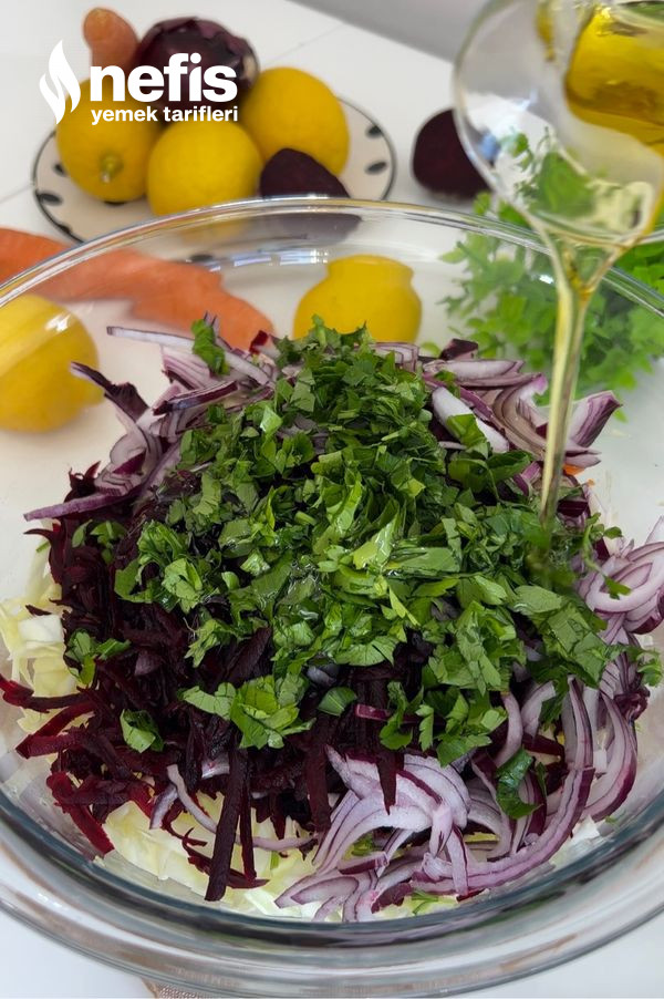 Yedikçe Yediren Pancarlı Kış Salatası