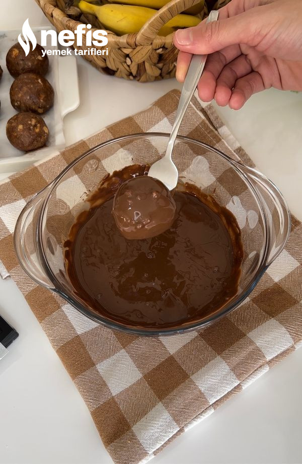 10 Dakikada Muzlu Çikolatalı Lezzet Bombaları