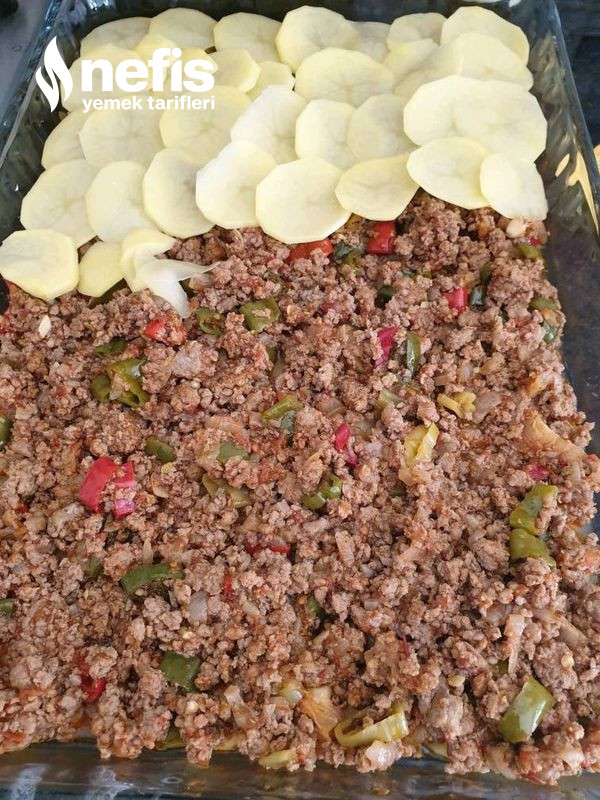 Patates Lazanya (Harika Bir Ana Yemek)