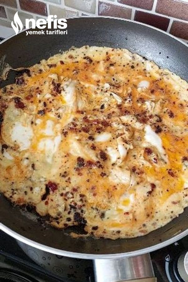 Salçalı Yumurta Hem Kolay Hem Lezzetli (Kahvaltılık)