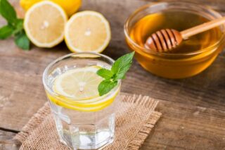 Her Gün Ballı Limonlu Su İçmenin 7 Faydası Tarifi