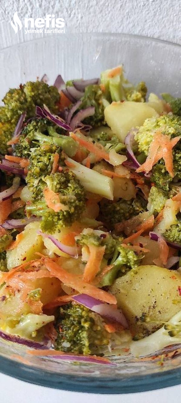 Patatesli Brokoli Salatası