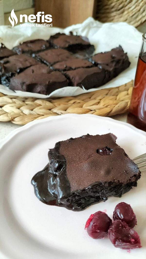 Sufle Tadında Browni (Çikolata Aşkına Yapın)