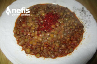 Zeytinyağı Pulbiberli Yeşil Mercimek Yemeği Tarifi
