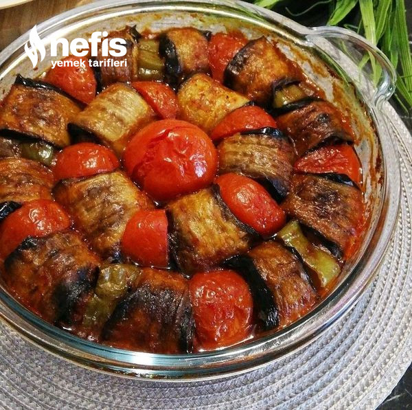 Köfteli Patlıcan Sarma (Tam Bir Misafir Yemeği)