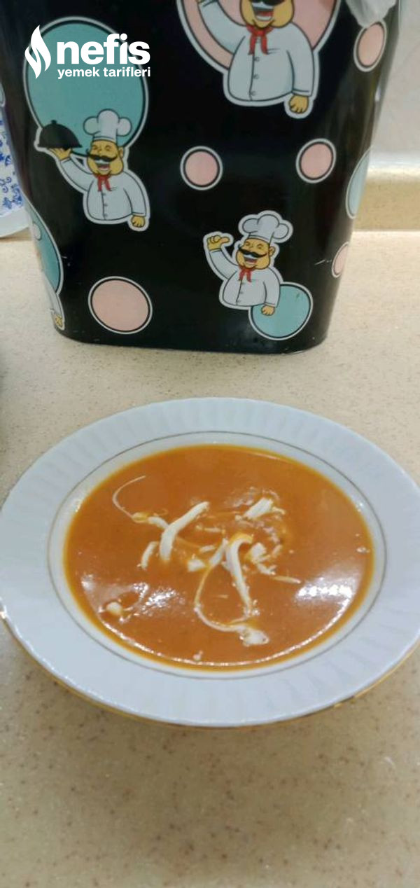 Közlenmiş Domates Çorbası