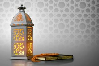 Seferi iken Oruç Tutulur Mu, Kaç Km Geçerli? Şartları Tarifi