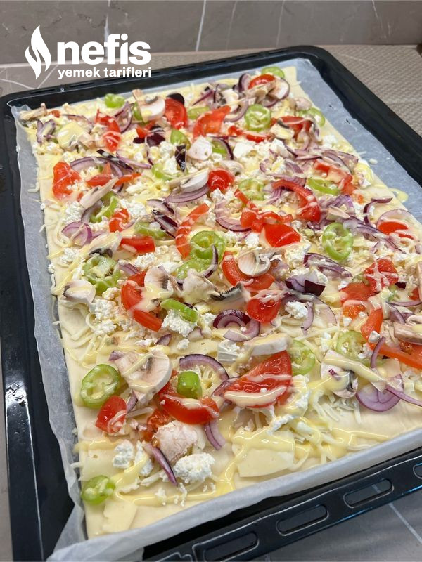 Hazır Pizza Hamurundan Efsane Börek