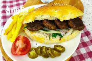 Ekmek Arası Köfte Tarifi