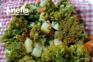 Zeytinyağlı Brokoli Salatası Tarifi