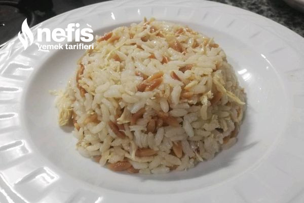 Tavuklu Pirinç Pilavı (Tane Tane Lokanta Usulü)