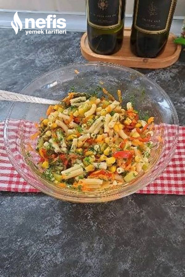 Hardal Soslu Makarna Salatası