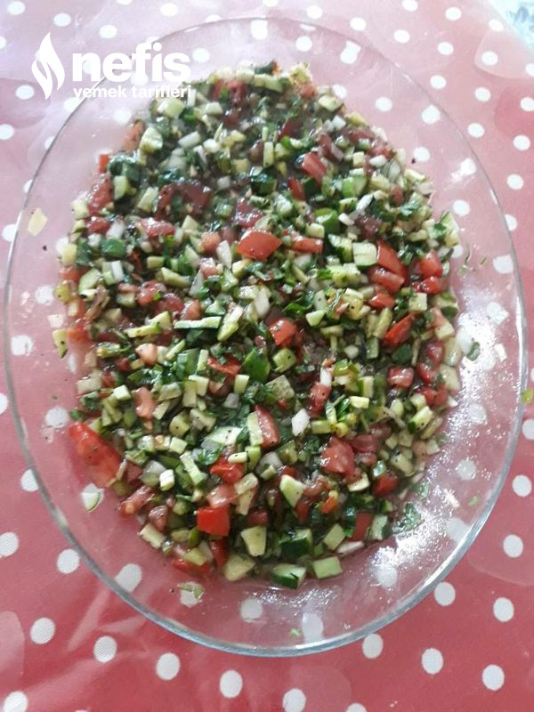Ezme Salata (Her Yemeğin Yanına)